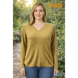 V-Neck Cable knit sweater by Covington, size L - 0129